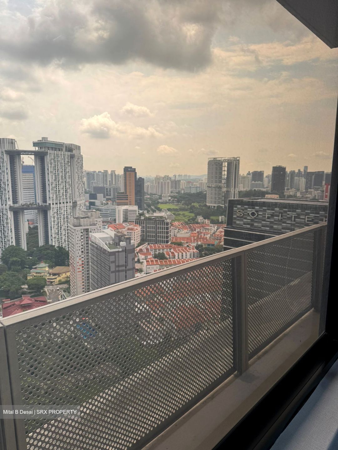 International Plaza (D2), Office #557538861